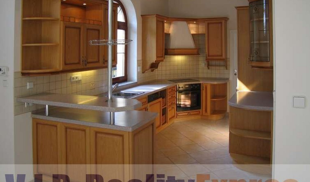 Pronájem domu 270 m² s pozemkem 550 m², Praha – náhled fotky 11