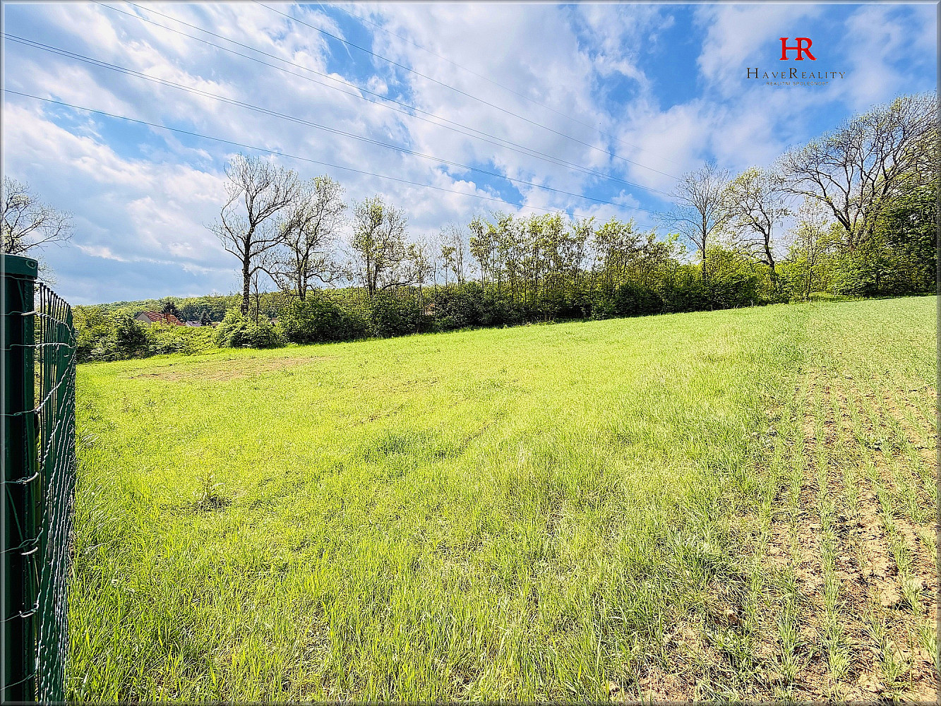 Prodej stavebního pozemku 1 334 m² – fotografie 2