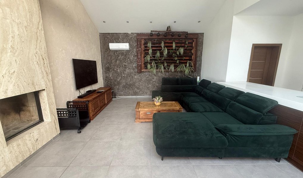 Pronájem domu 700 m² s pozemkem 768 m², Háj u Duchcova – náhled fotky 2