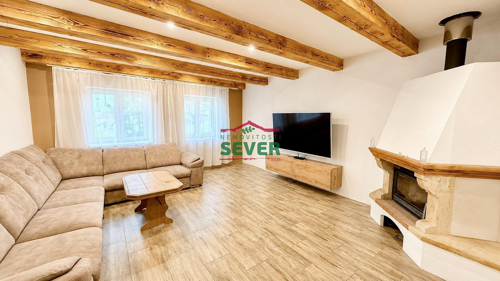 Prodej domu 220 m² s pozemkem 1 576 m² – fotografie 3
