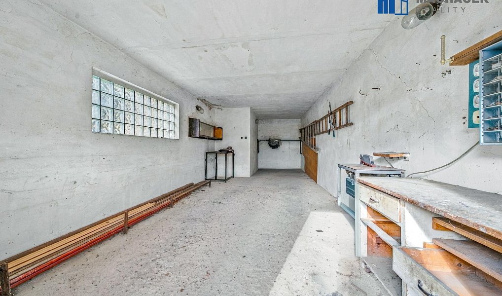 Prodej domu 161 m² s pozemkem 293 m², Zabrušany – náhled fotky 41