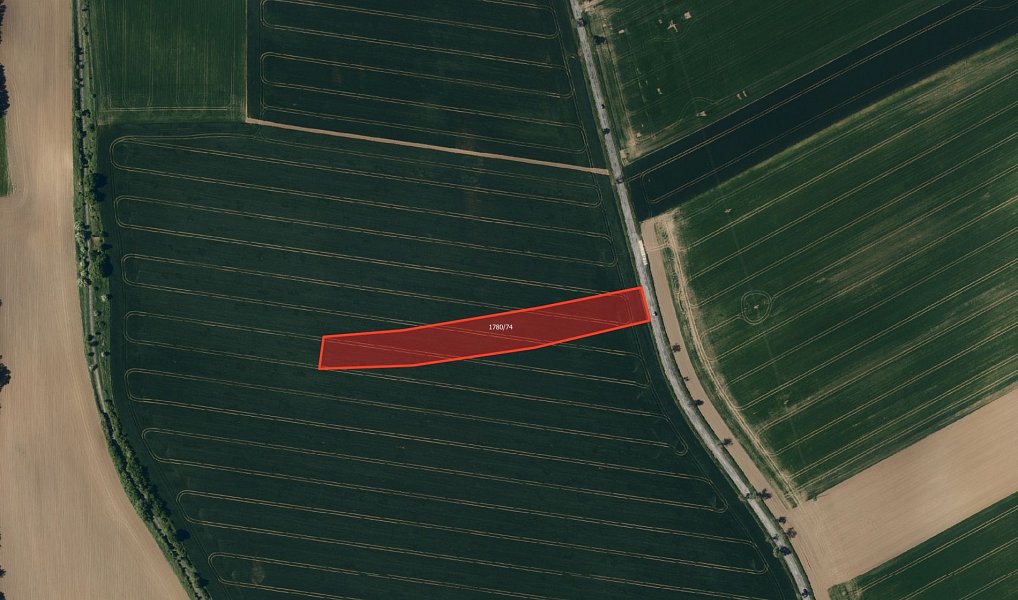 Prodej pole 18 367 m², Morkovice-Slížany – náhled fotky 2