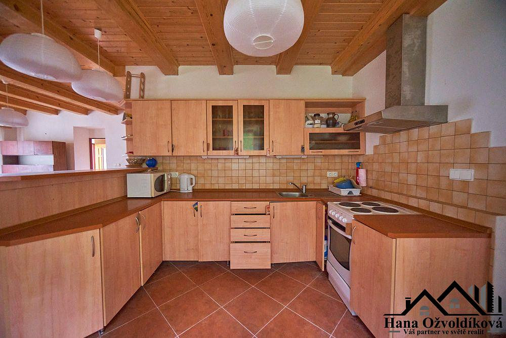 Prodej domu 400 m² s pozemkem 691 m² – fotografie 4