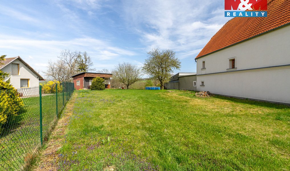 Prodej stavebního pozemku 1 435 m², Chuderov – náhled fotky 8