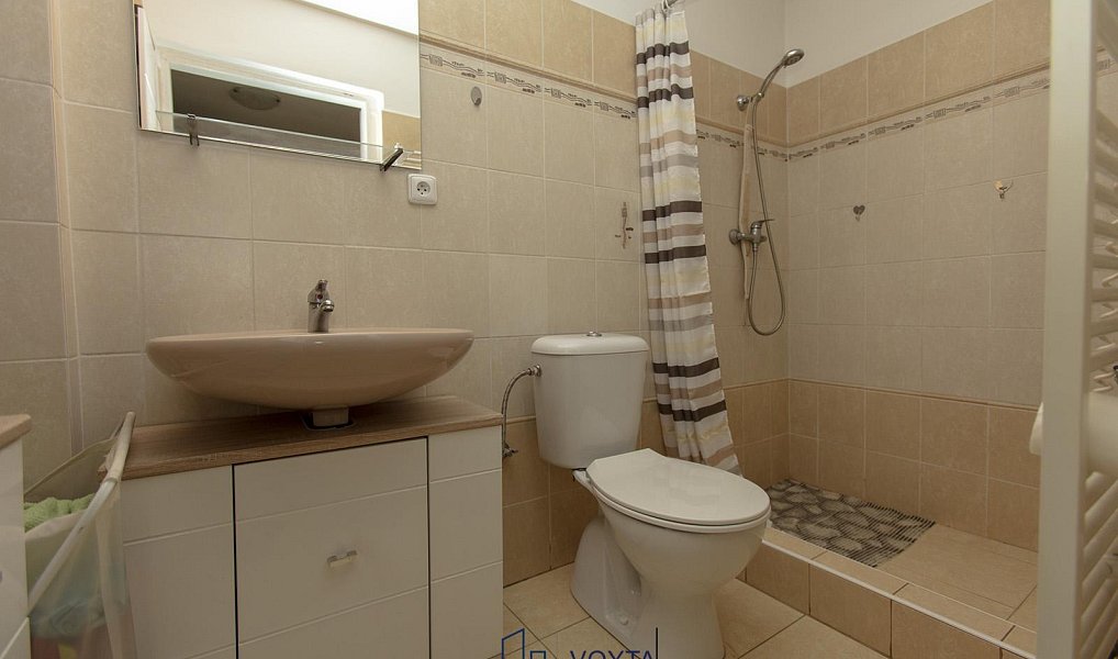 Prodej domu 320 m² s pozemkem 329 m², Duchcov – náhled fotky 9