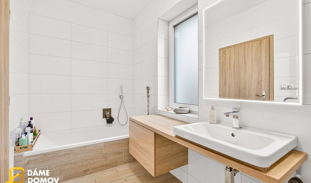 Prodej domu 225 m² s pozemkem 2 037 m², Březolupy – náhled fotky 18