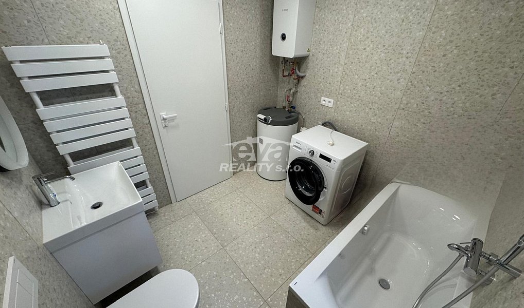 Pronájem bytu 1+kk 32 m², Praha – náhled fotky 8
