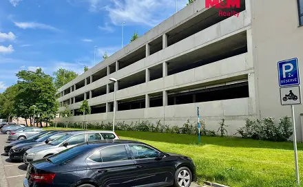 Pronájem garážového stání, 13 m2, Pardubice, Pardubice - Zelené Předměstí