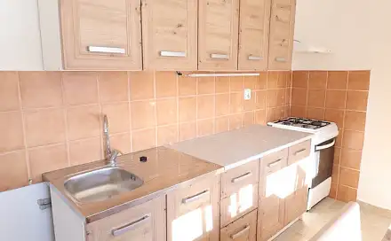 Pronájem bytu 1+1 37 m², Pospíšilova, Hradec Králové