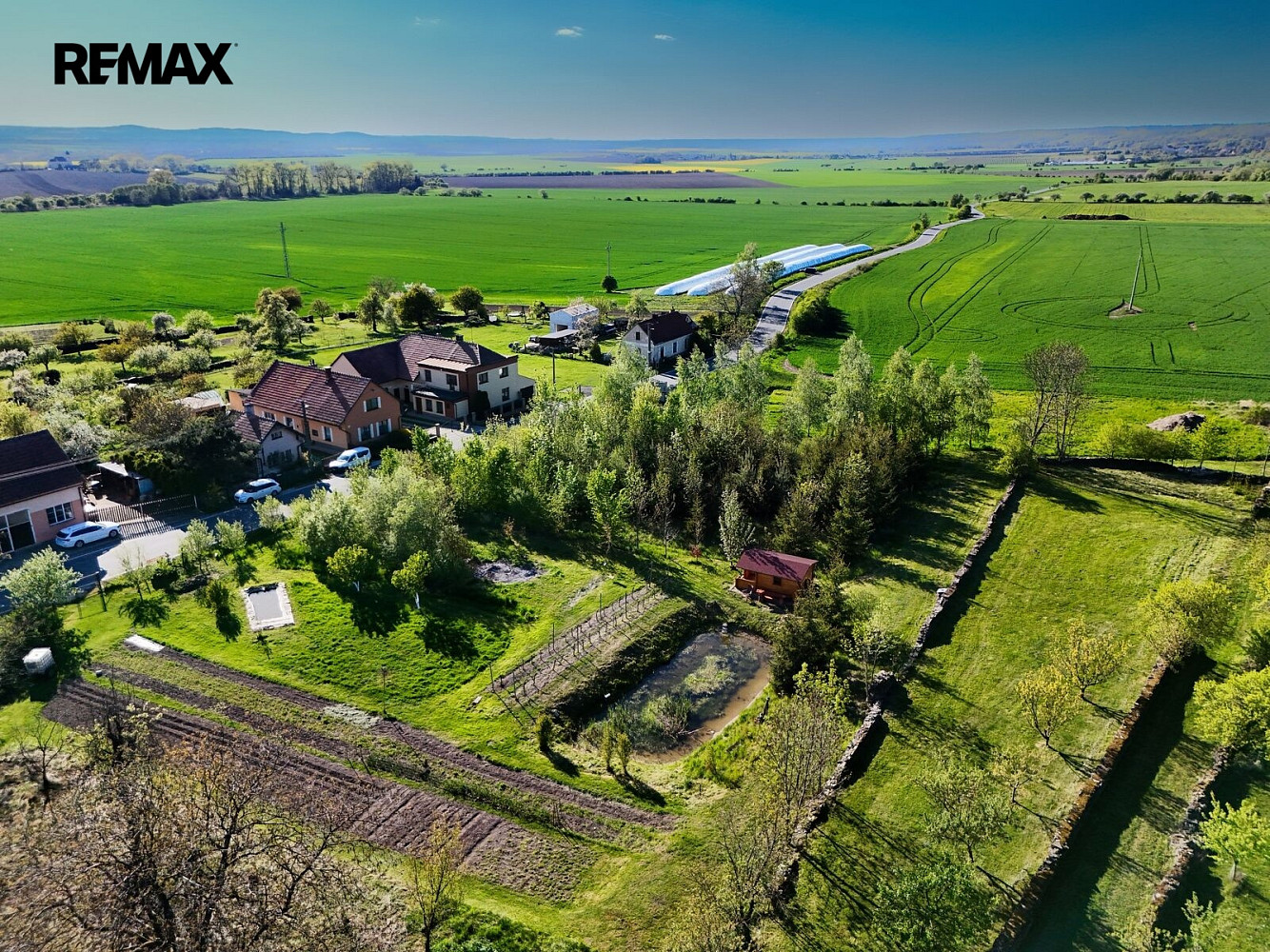 Prodej stavebního pozemku 3 754 m²
