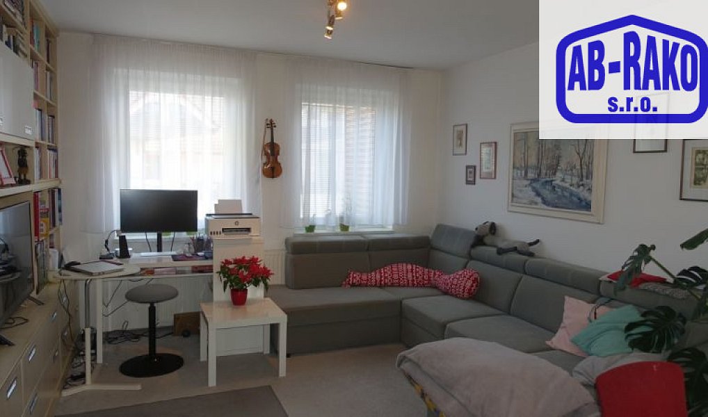 Prodej domu 215 m² s pozemkem 563 m², Jindřichův Hradec – náhled fotky 9