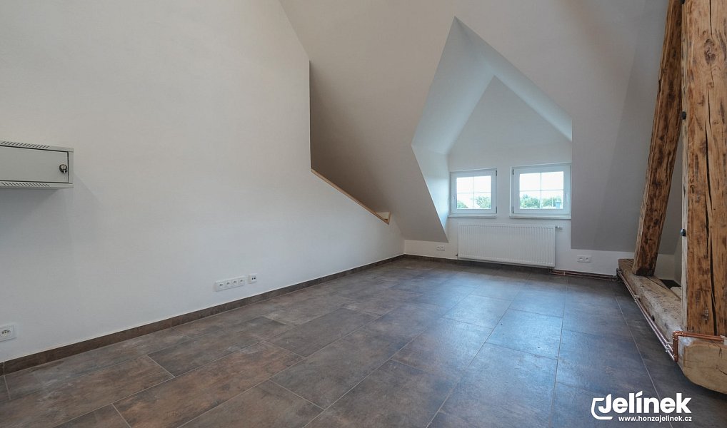 Prodej bytu 4+1 117 m², Polička – náhled fotky 12