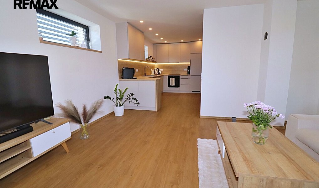 Prodej domu 131 m² s pozemkem 352 m², Holice – náhled fotky 8