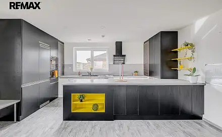 Prodej domu 239 m² s pozemkem 791 m², K Ovčárům, Kolín - Sendražice