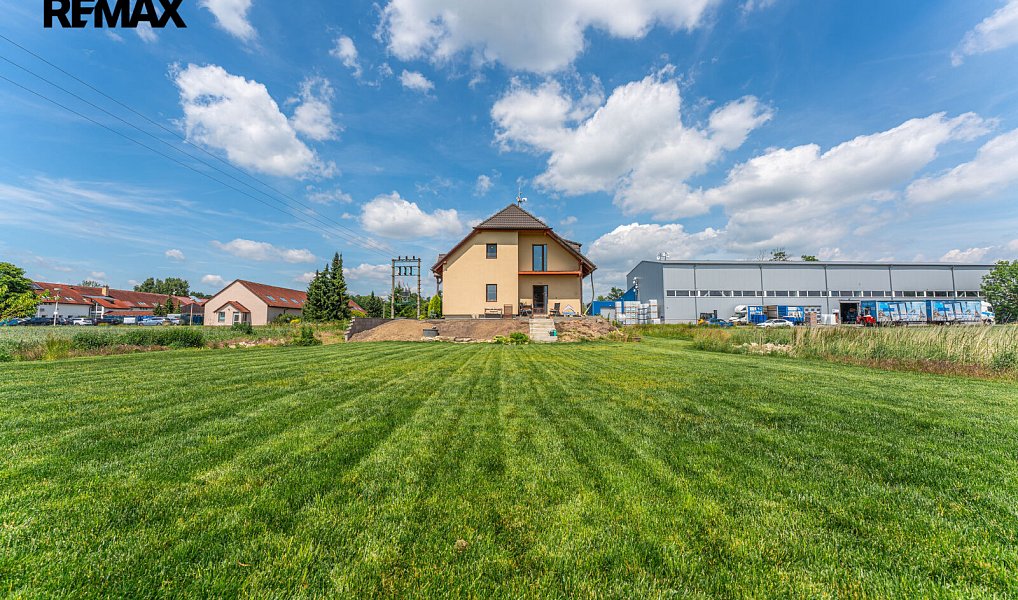 Prodej domu 107 m² s pozemkem 1 233 m², Sezemice – náhled fotky 2