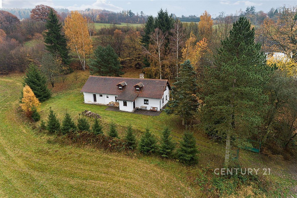 Prodej chaty/chalupy 198 m² s pozemkem 2 388 m², Jince