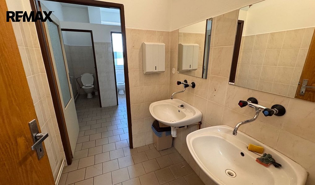 Pronájem kanceláře 16 m², Pelhřimov – náhled fotky 9