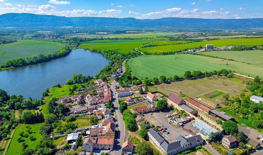 Prodej zemědělského objektu 1 415 m², Zabrušany – náhled fotky 14