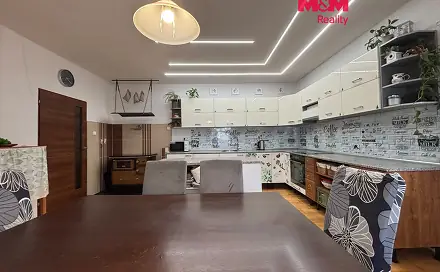 Prodej chaty/chalupy 210 m² s pozemkem 598 m², Výsluní, okres Chomutov