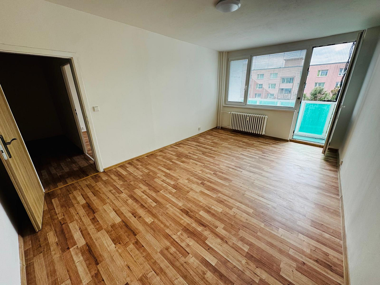 Pronájem bytu 3+1 79 m² – pohled 3