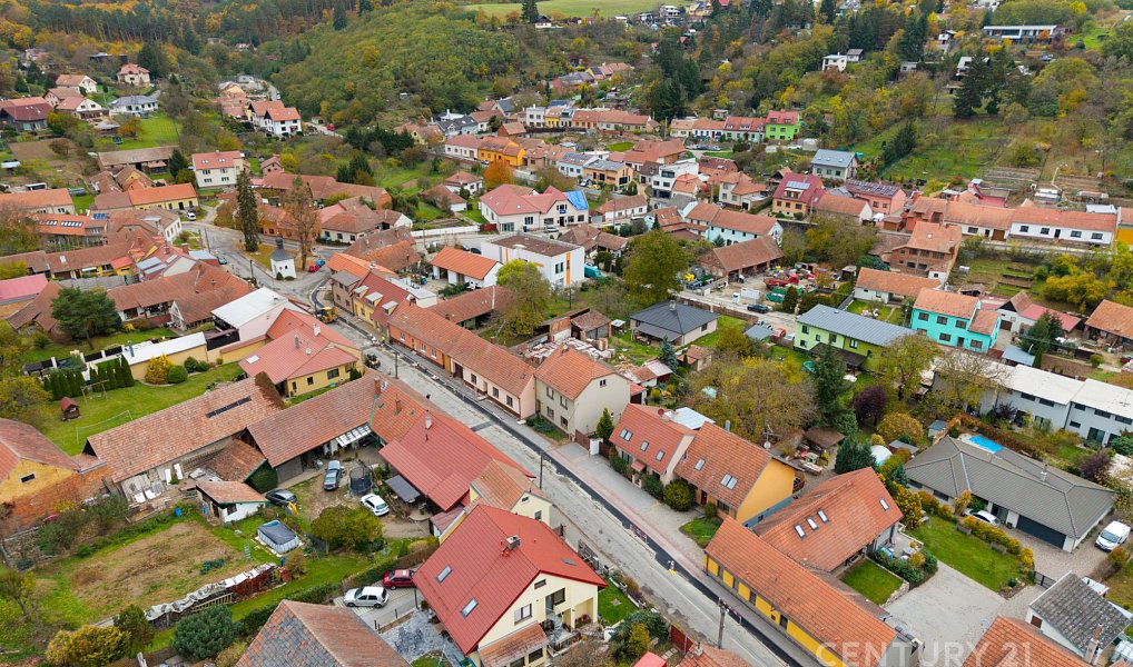 Prodej domu 215 m² s pozemkem 946 m², Rozdrojovice – náhled fotky 25