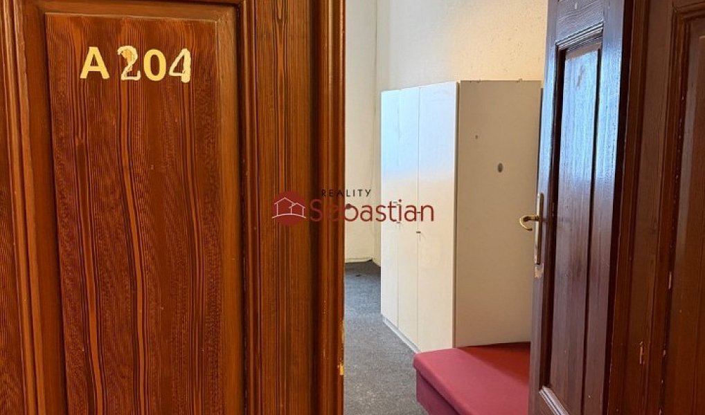 Pronájem kanceláře 20 m², Pardubice – náhled fotky 2