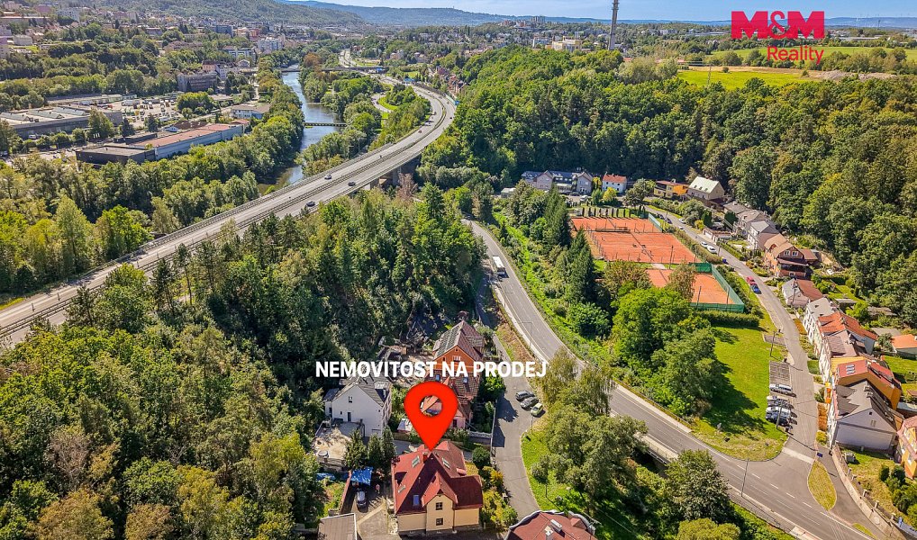 Prodej domu 486 m² s pozemkem 1 076 m², Dalovice – náhled fotky 5