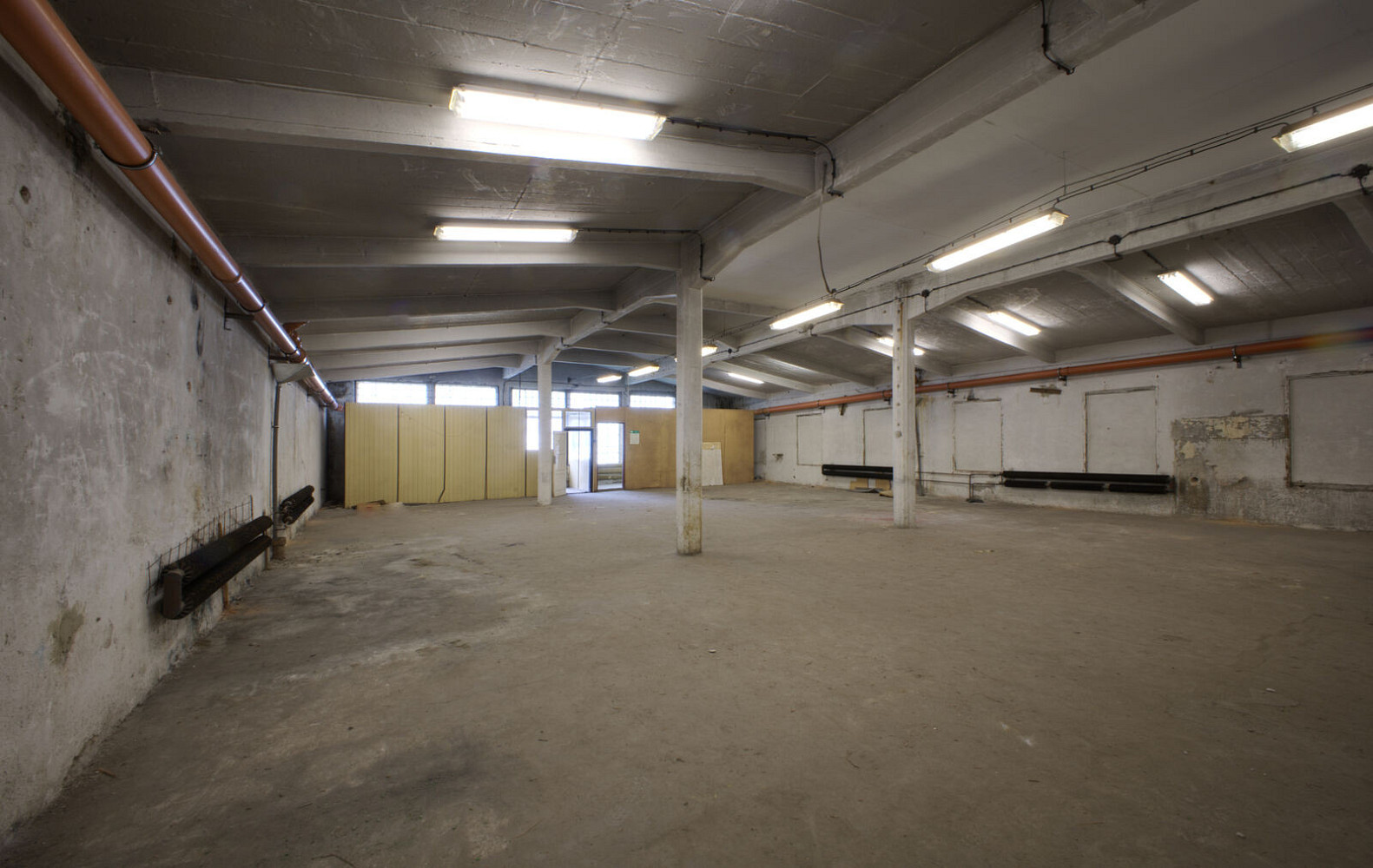 Pronájem skladovacích prostor 237 m² – fotografie 2