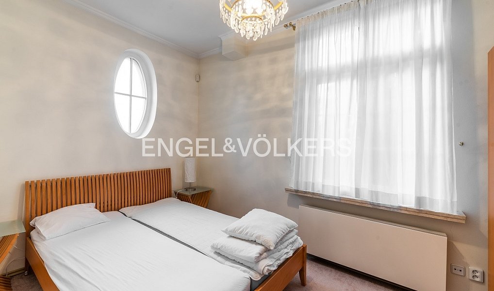 Pronájem bytu 4+1 150 m², Praha – náhled fotky 8