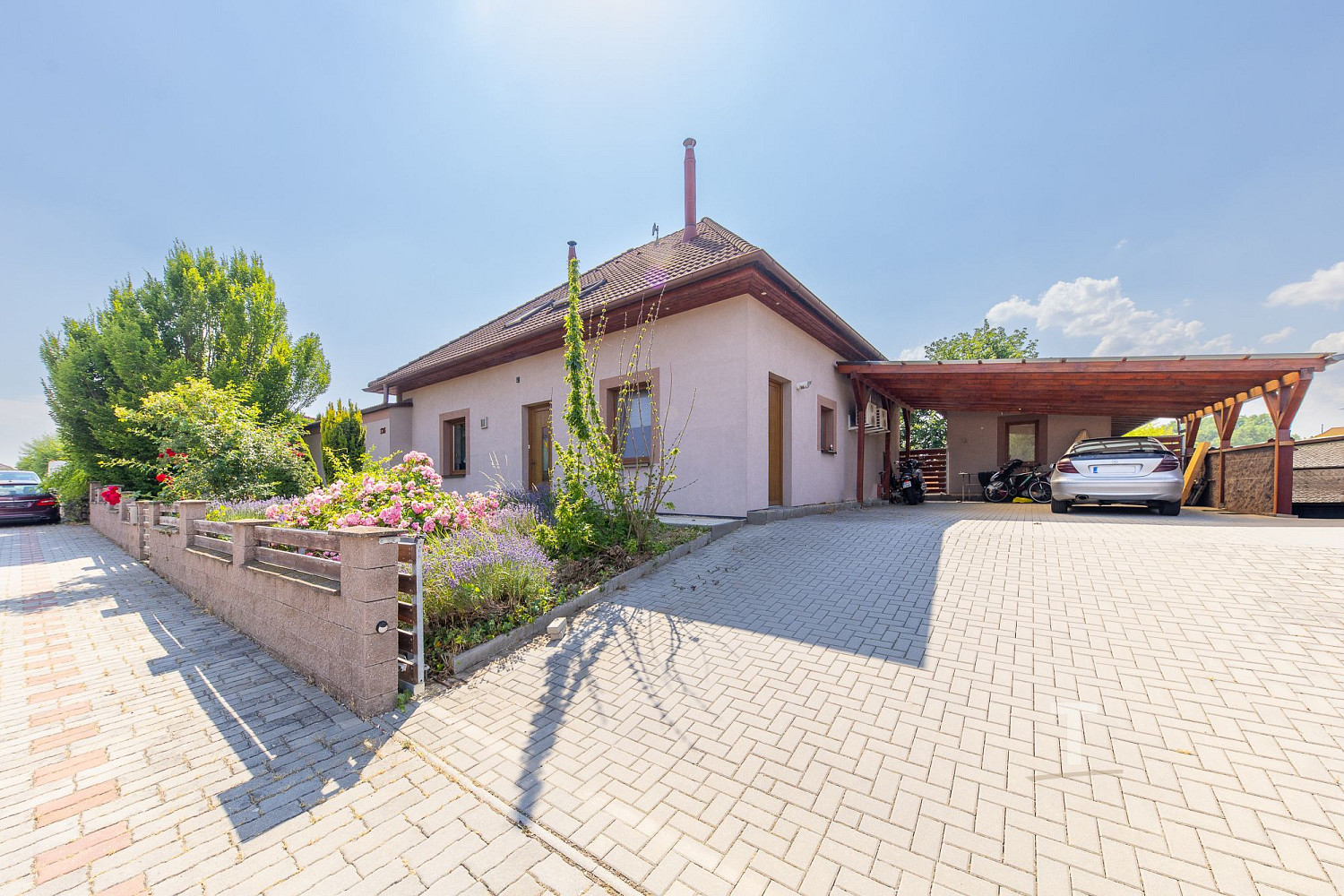Prodej domu 280 m² s pozemkem 1 190 m² – fotografie 3