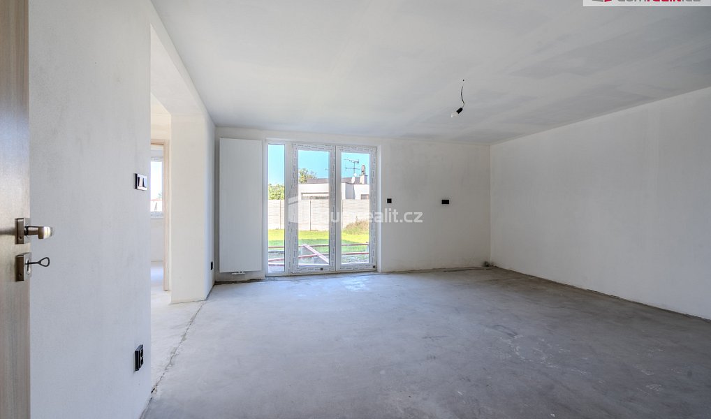 Prodej domu 460 m² s pozemkem 225 m², Vědomice – náhled fotky 8