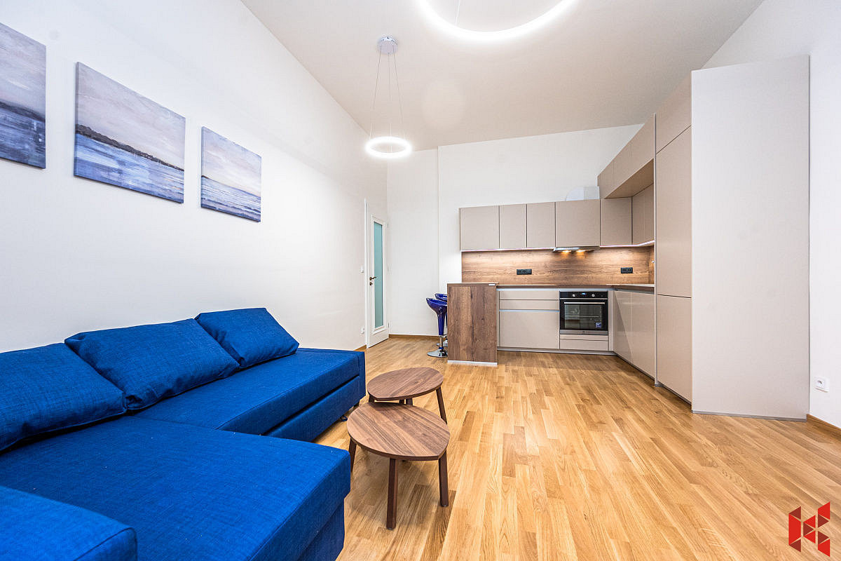 Pronájem bytu 2+kk 60 m²