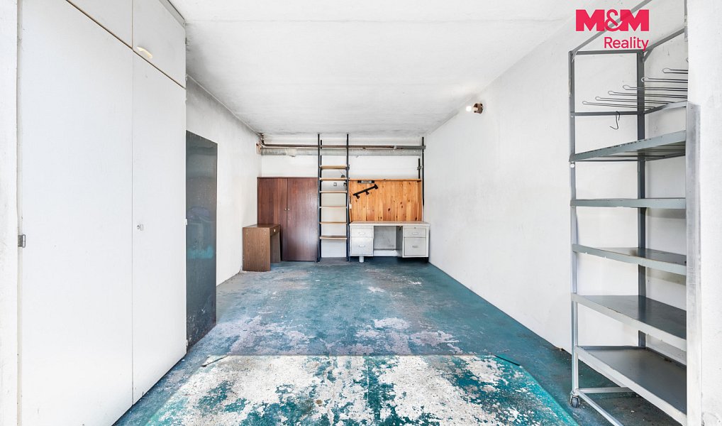 Prodej bytu 4+1 80 m², Jesenice – náhled fotky 11