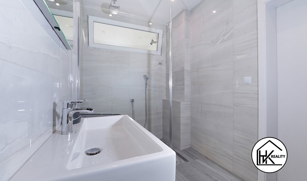 Prodej bytu 3+1 93 m², Teplice – náhled fotky 13