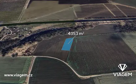 Prodej pole 408 m², Lužec nad Vltavou, okres Mělník