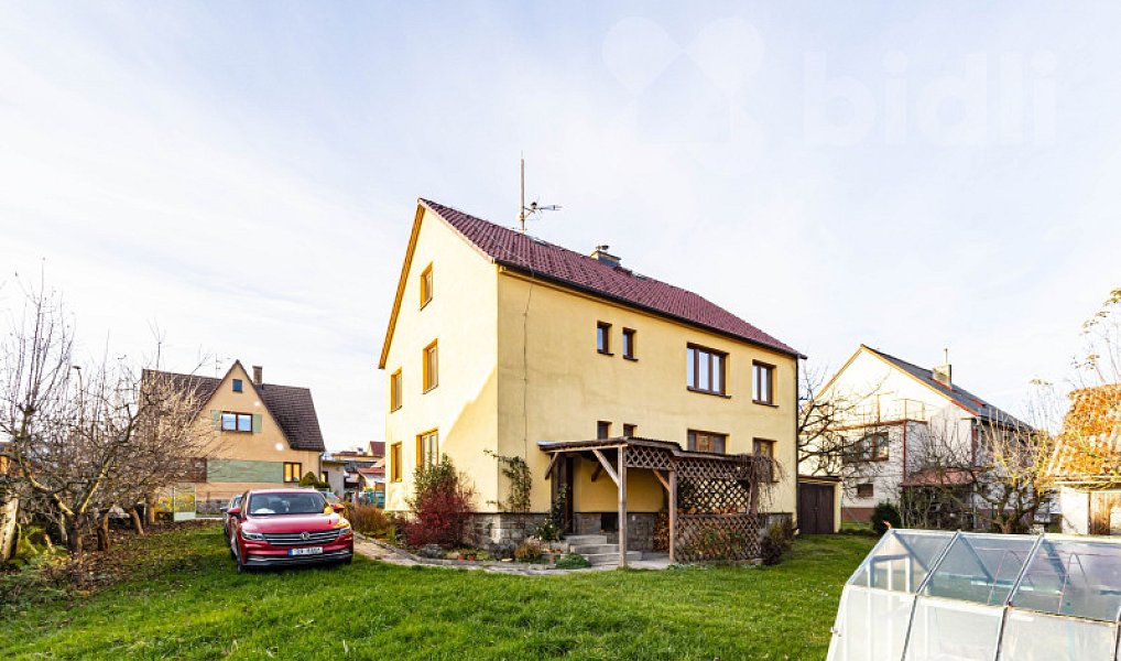 Prodej domu 220 m² s pozemkem 815 m², Studená – náhled fotky 3