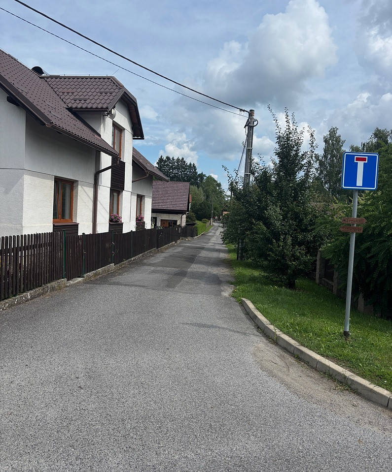 Prodej stavebního pozemku 2 827 m² – fotografie 3