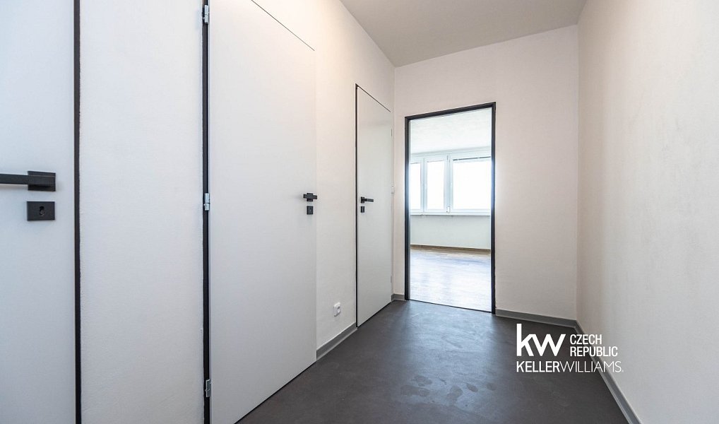 Pronájem bytu 1+kk 42 m², Praha – náhled fotky 10