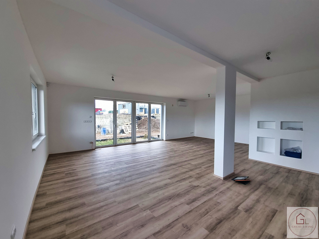 Prodej domu 206 m² s pozemkem 880 m² – fotografie 3