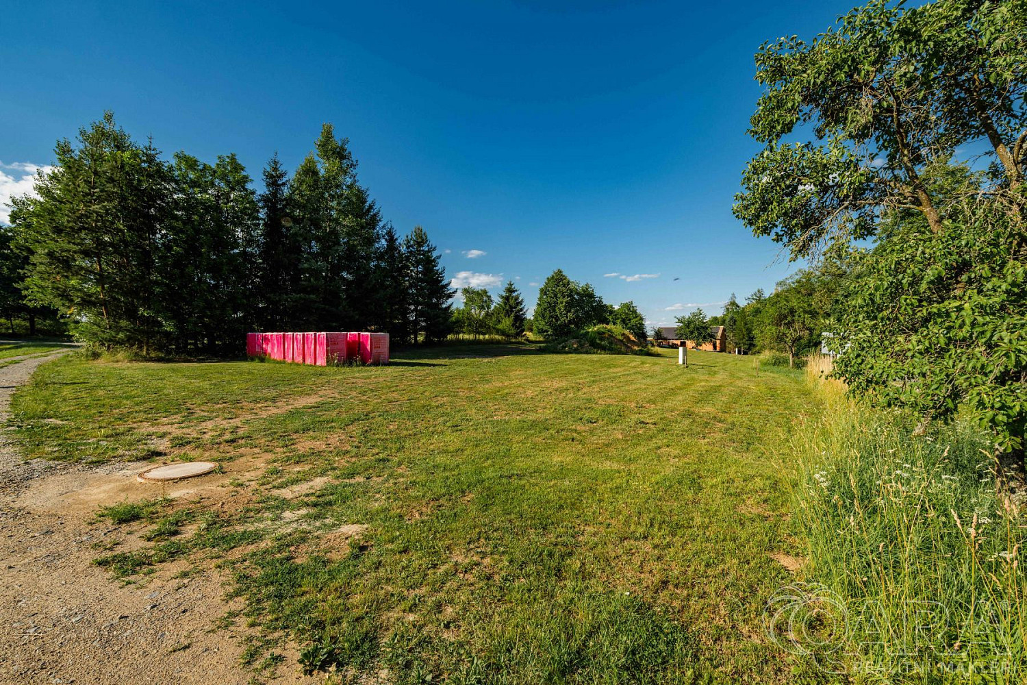 Prodej stavebního pozemku 1 009 m² – fotografie 5