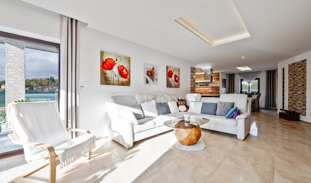 Prodej domu 152 m² s pozemkem 758 m², Klatovy – náhled fotky 3