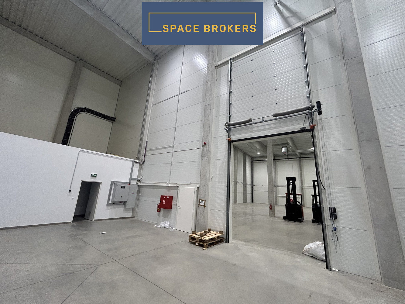 Pronájem skladovacích prostor 990 m² – fotografie 5
