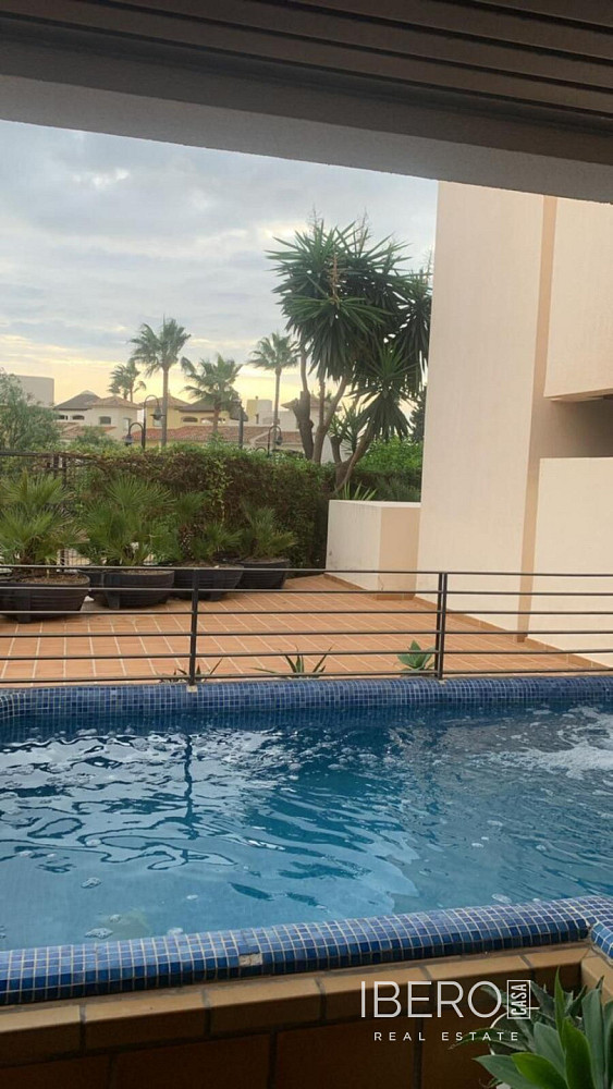Piso 3+kk – Estepona, El Pilar - Más