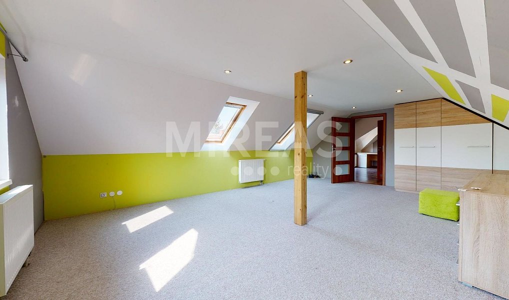 Pronájem domu 150 m² s pozemkem 650 m², Straky – náhled fotky 8