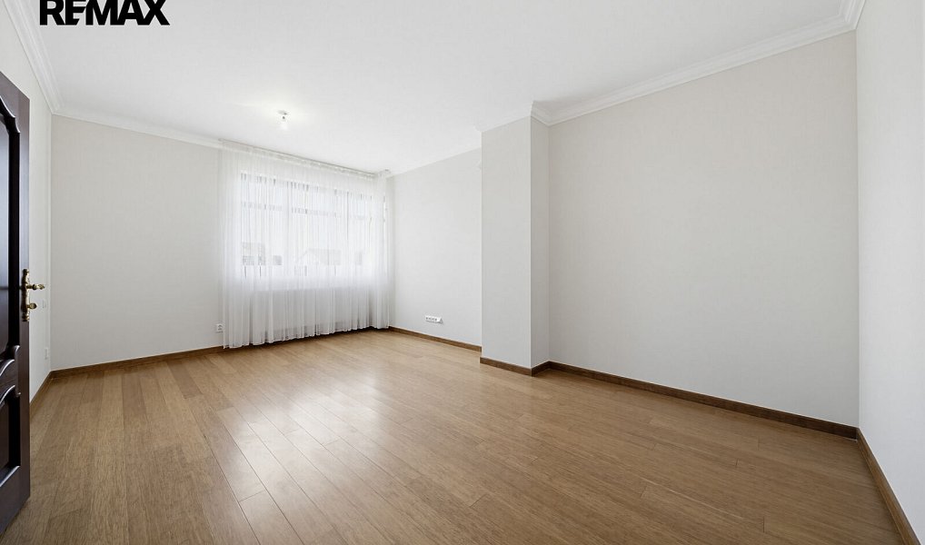 Prodej domu 363 m² s pozemkem 1 608 m², Jesenice – náhled fotky 30