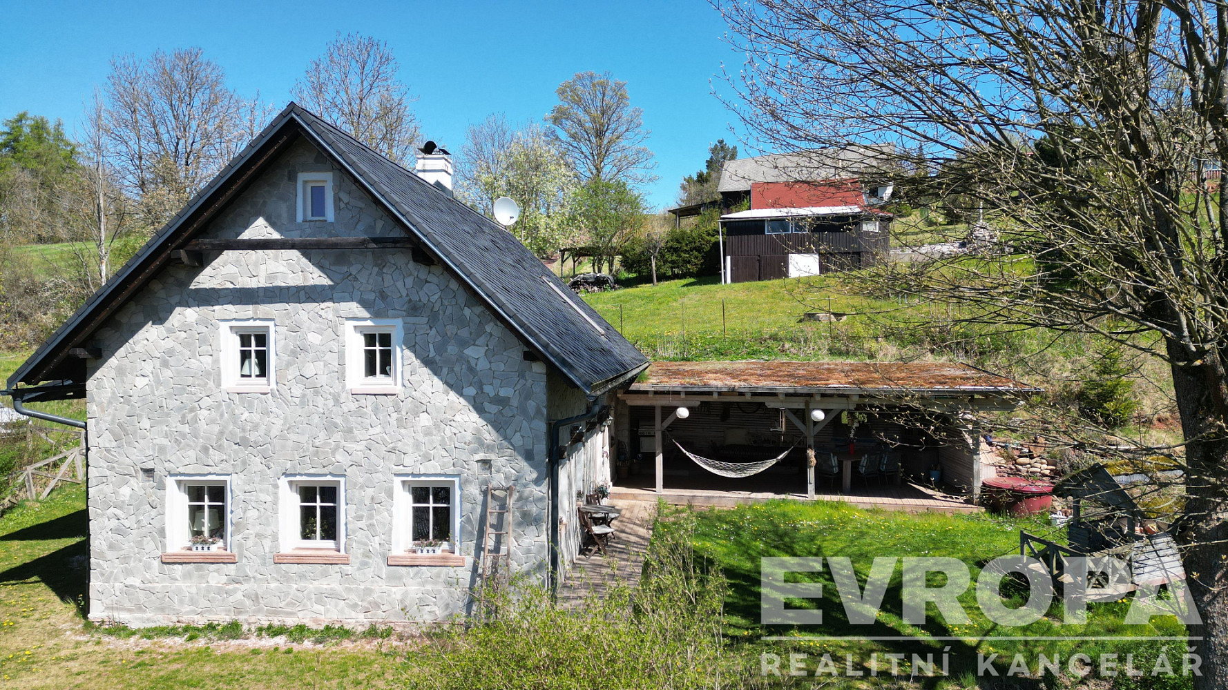 Prodej chaty/chalupy 120 m² s pozemkem 1 895 m² – fotografie 2