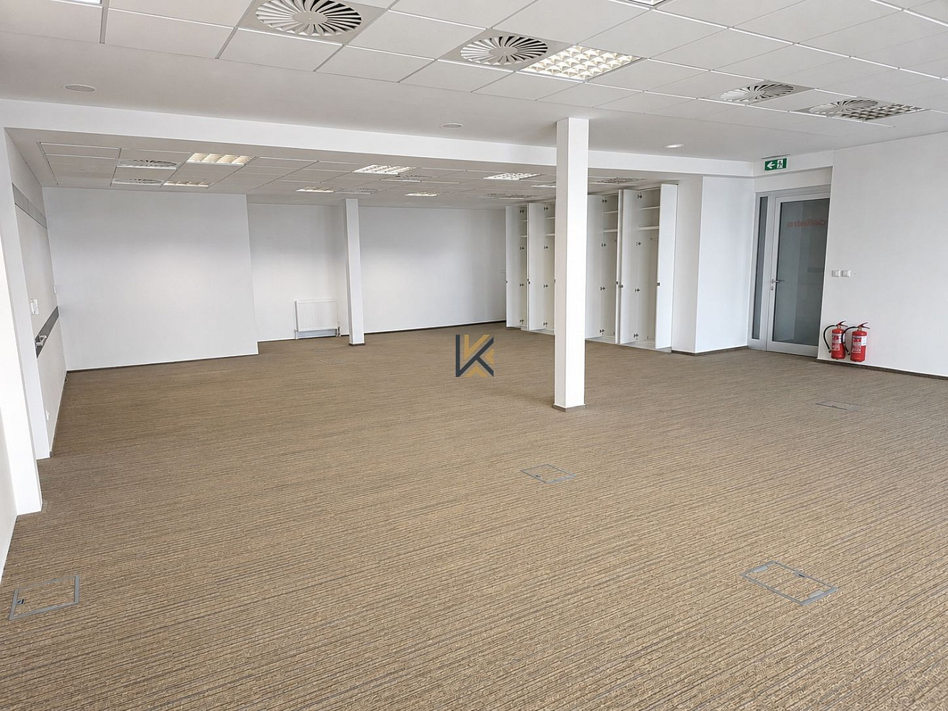Pronájem kanceláře 155 m² – fotografie 3