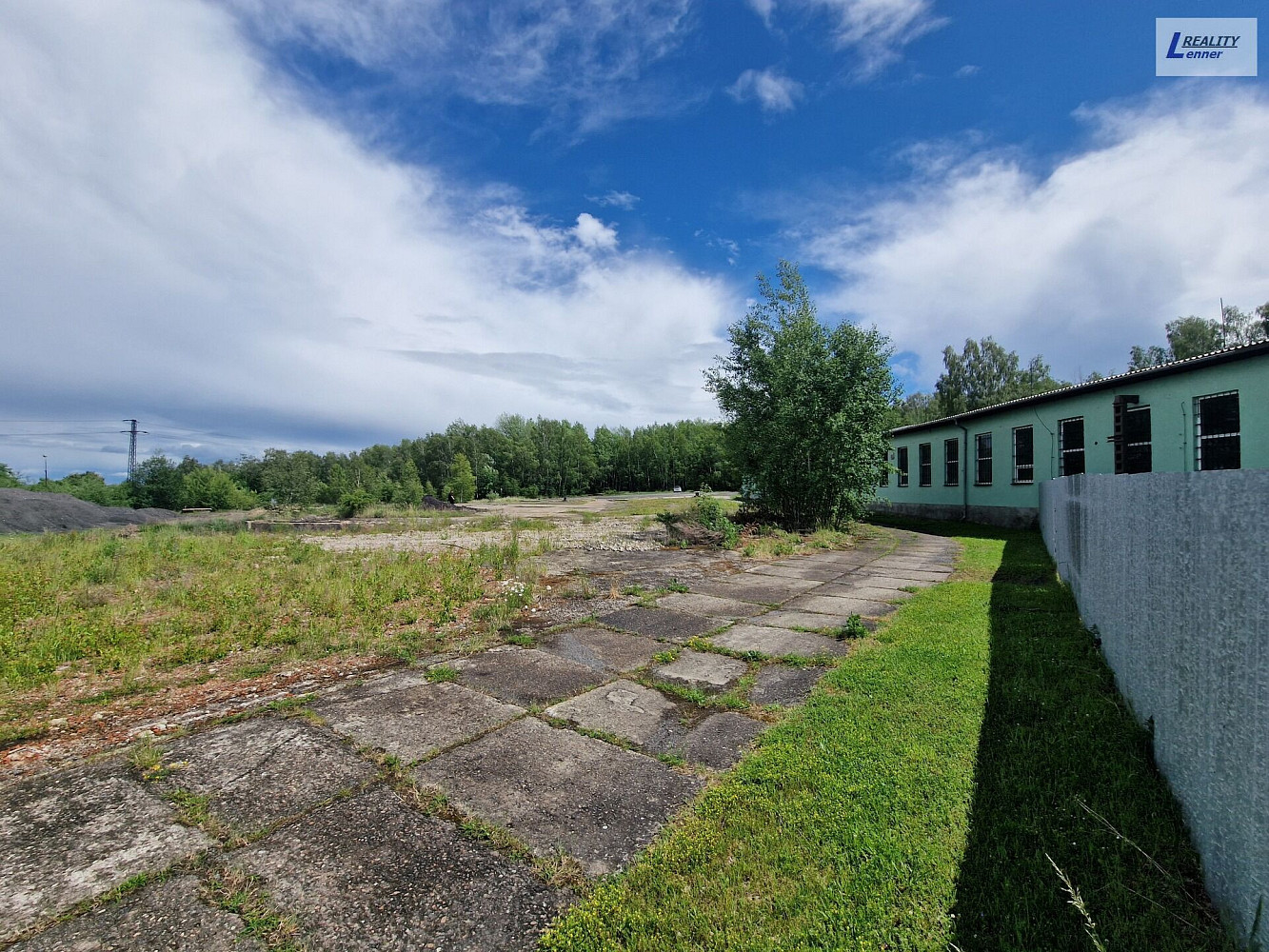 Pronájem výrobních prostor 193 m² – fotografie 3
