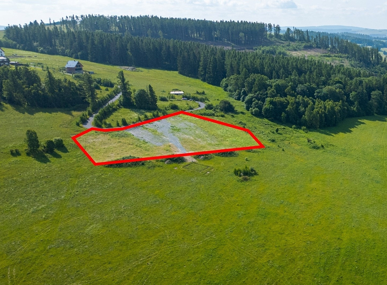 Prodej komerčního pozemku 5 497 m²