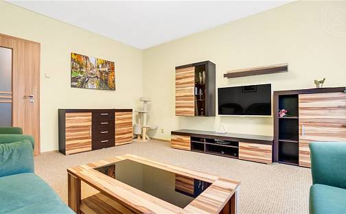 Prodej bytu 3+1 72 m², Družstevní, Kolín - Kolín II
